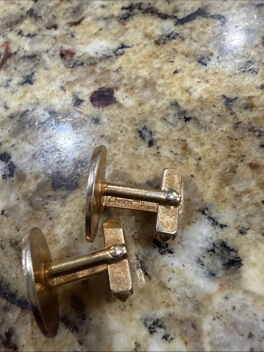 Classic Gold Oval Men’s Cufflinks — Polished Gold Accent